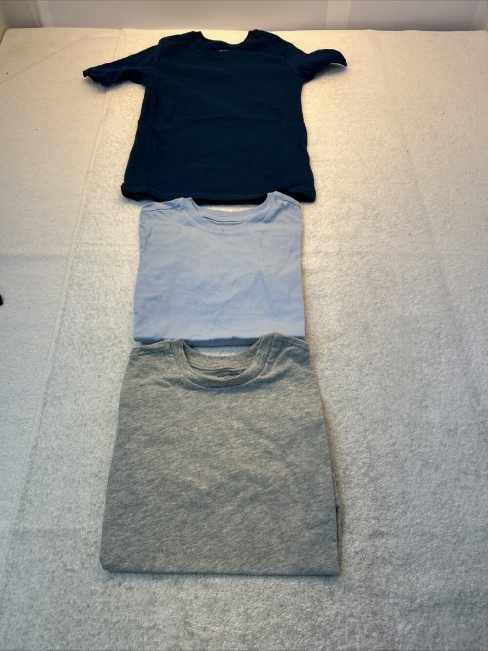 Amazon Essential Kids SZ XS-5 Tees 3 Pk Dk Blue Lt Blue Gray New w/Tags